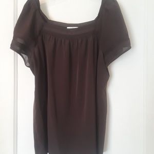 Cute flowy ,square neck top